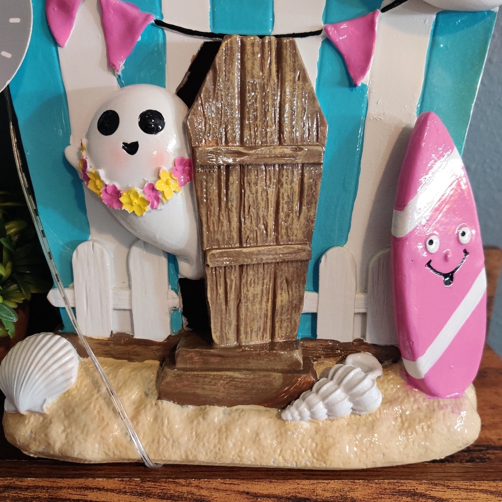 Light Up Ghost Beach House Summerween Halloween Decoration Haunted NWT New - Picture 2 of 12